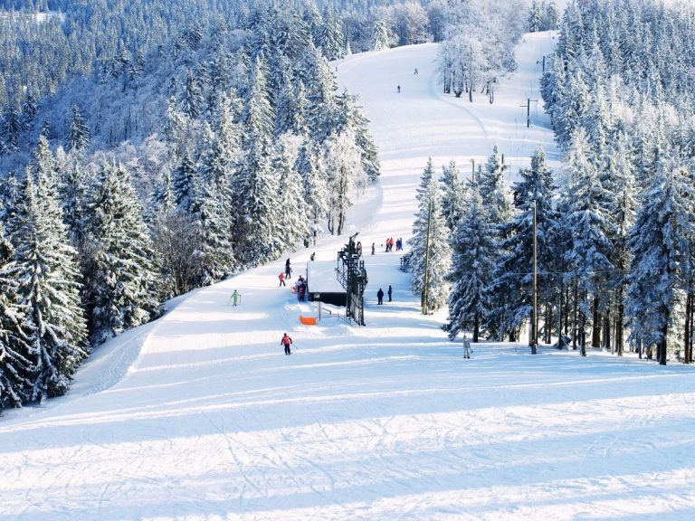 9 Best Ski Resorts in Romania! Local Insights for 2024 Winter Mountain Trip